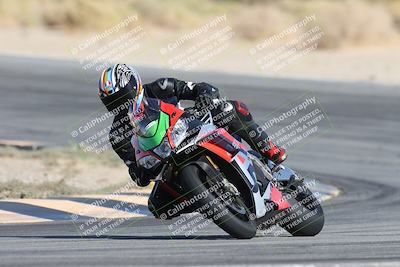 media/Nov-16-2025-Race Pace (Sun) [[8c5fa54630]]/Non Verified Riders (1st 20 Minutes)/2-Turn 10 (1010am)/